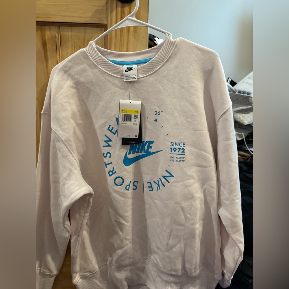 Women’s Nike Crewneck